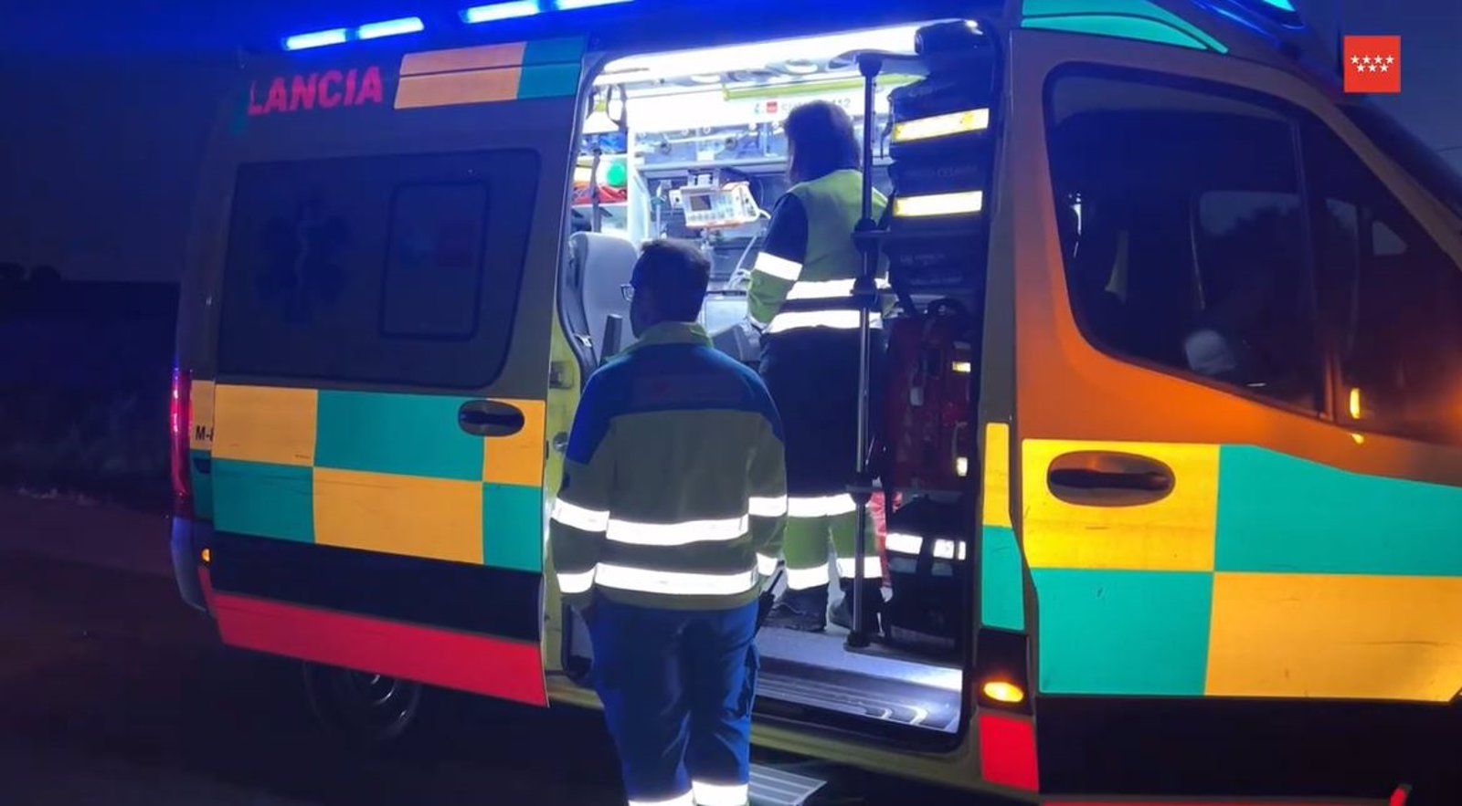  El Summa 112 atiende a 11 personas por inhalación de humo tras un incendio en una vivienda de Getafe