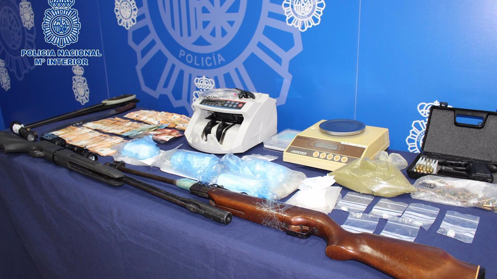 Detenidas cuatro personas, entre las que se encuentra una candidata de Vox Parla, en una operación policial antidroga