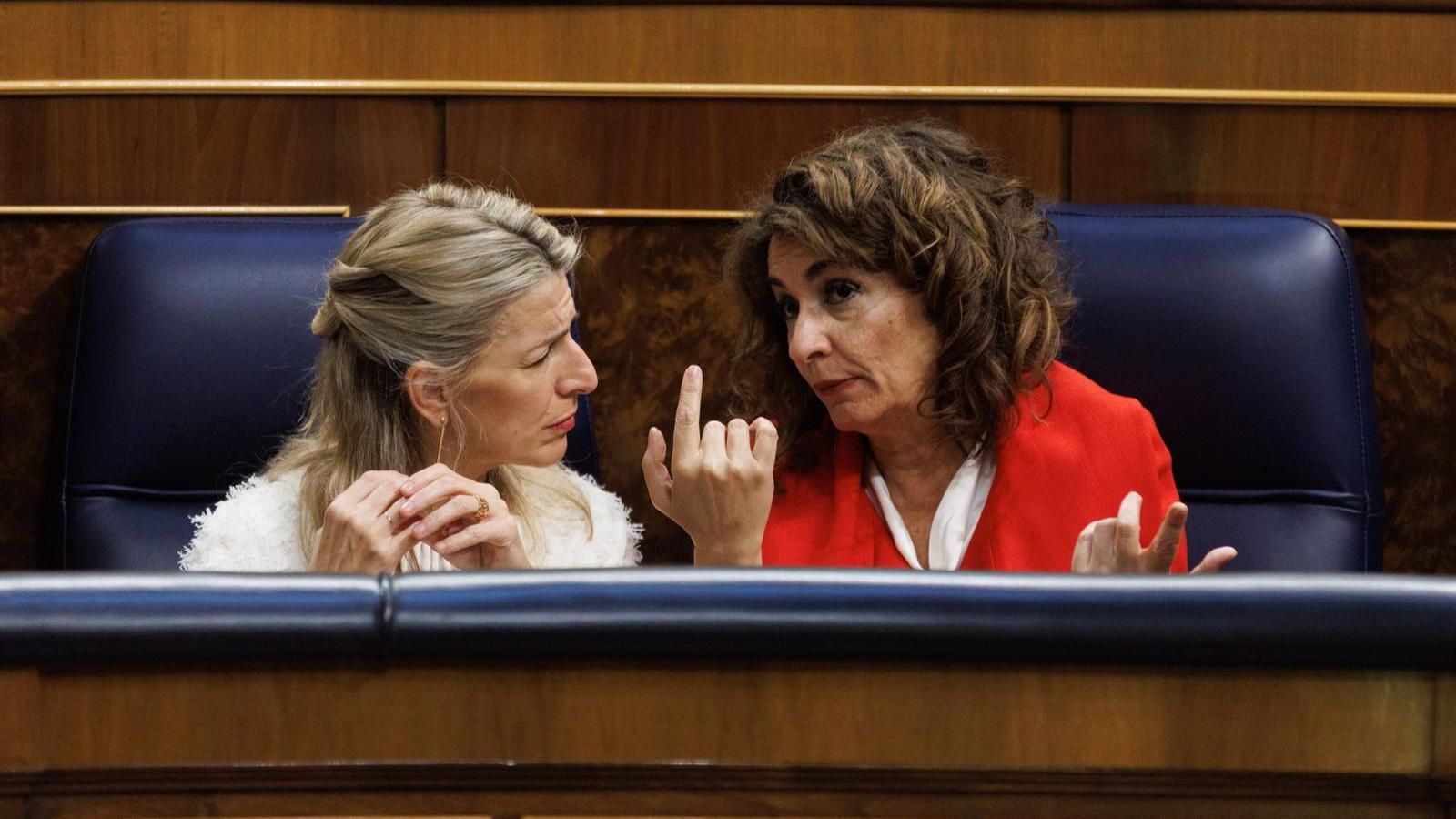 Conflicto en el Gobierno de Sánchez: El Ministerio de Yolanda Díaz, "profundamente molesto" con el de María Jesús Montero