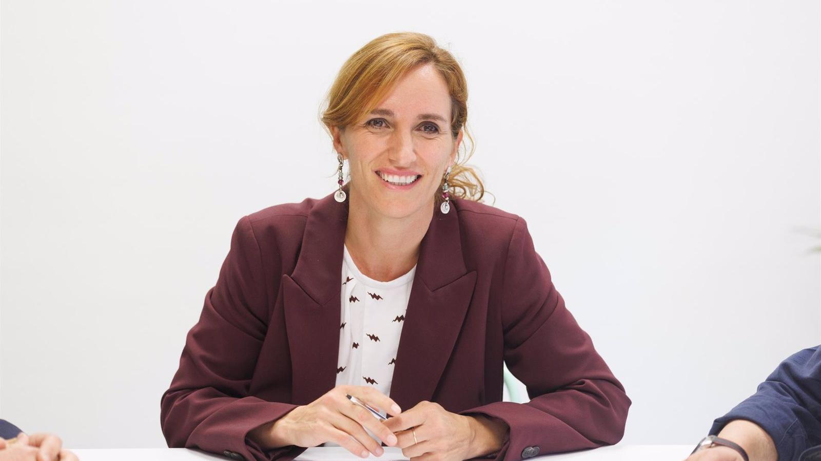 Mónica García apuesta por regular el precio de locales comerciales