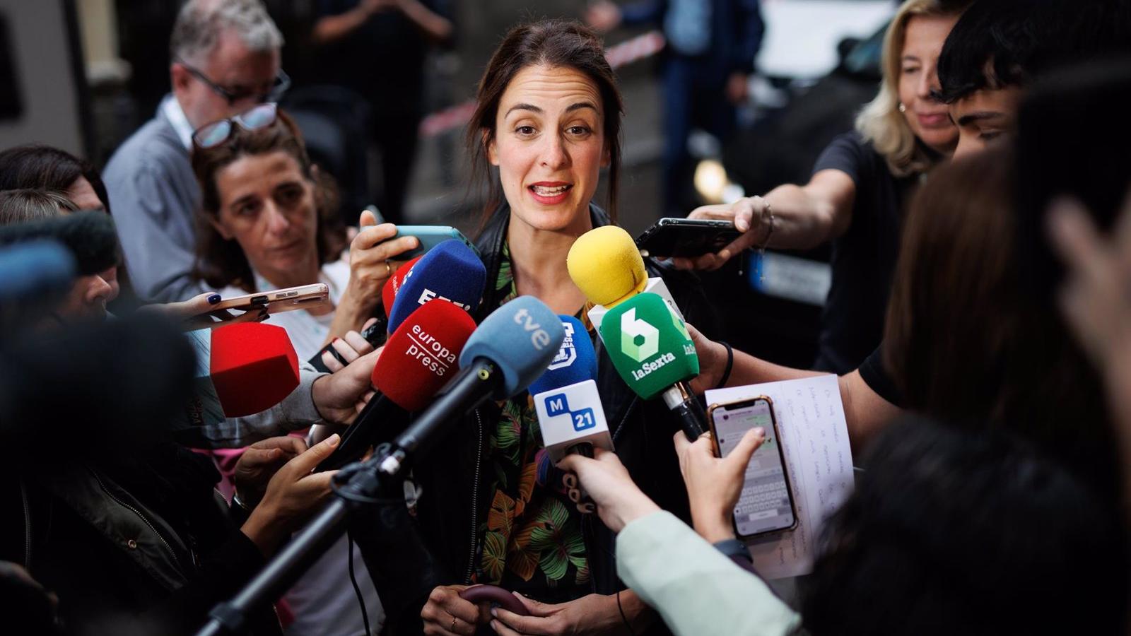 Más Madrid sufre una derrota significativa en Cibeles al perder siete concejales y ser aplastada por la mayoría absoluta de Almeida