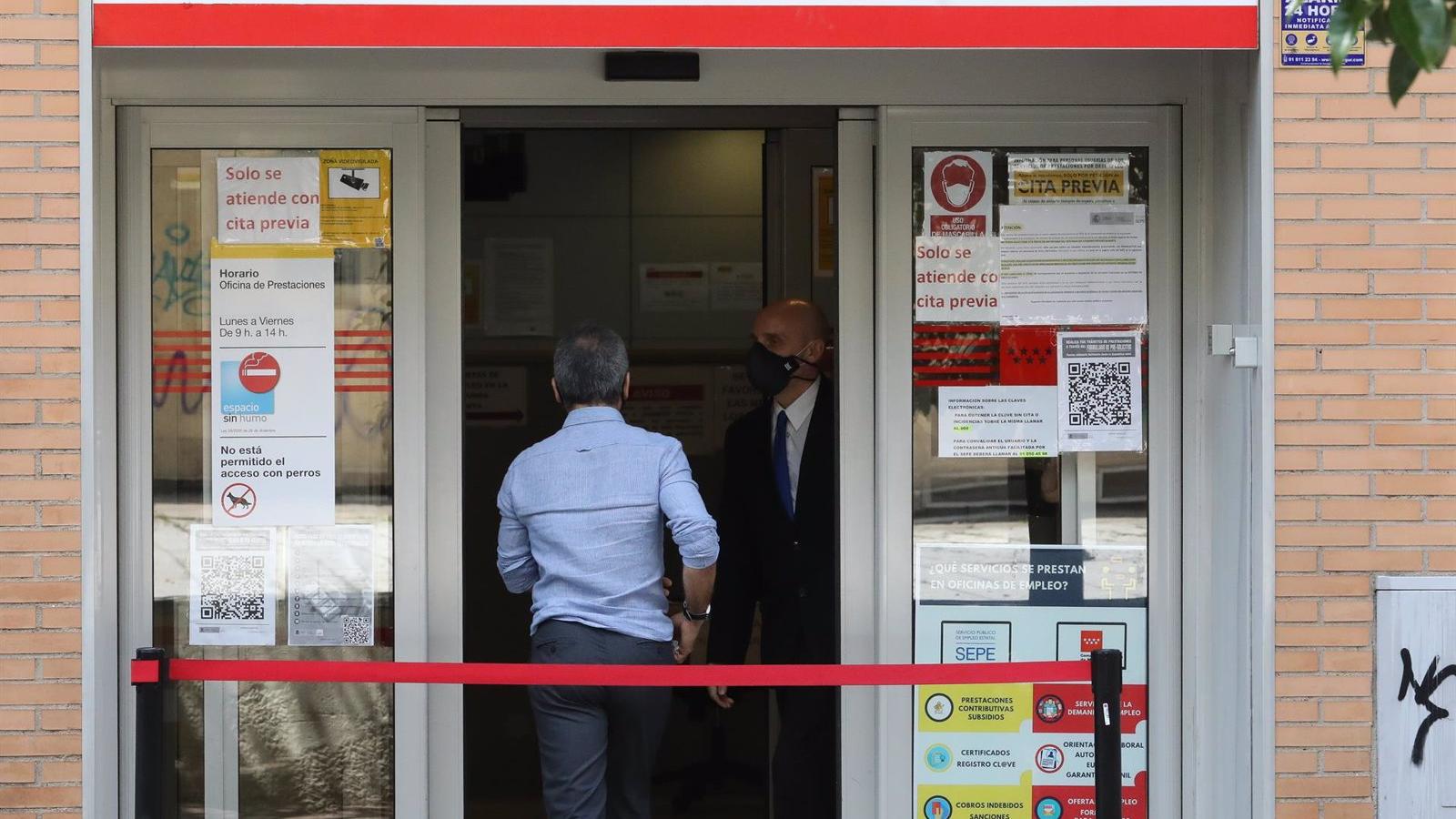 El paro baja en la capital un 2,1% interanual y el número de desempleados desciende en 2.139 personas en mayo