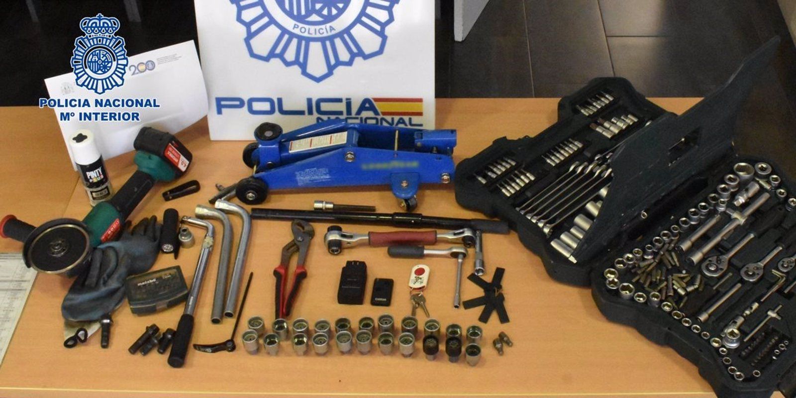 Dos detenidos en Torrejón de Ardoz por robar llantas de nueve coches de alta gama