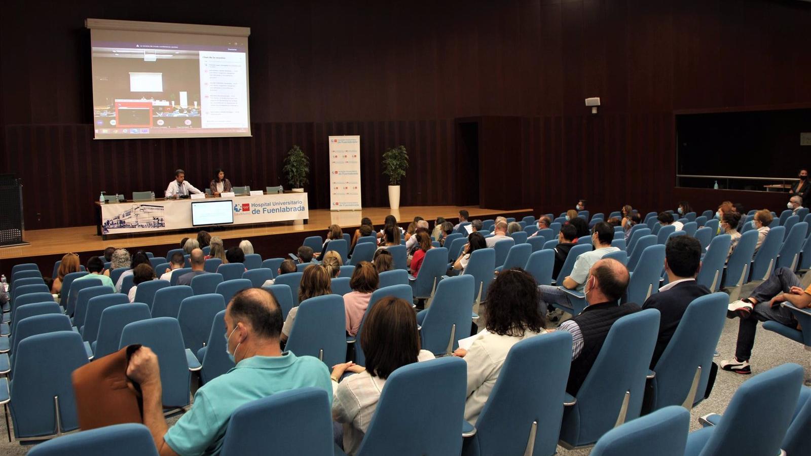 Los hospitales de Fuenlabrada y Alcorcón explican a casi 100 pacientes aspectos sobre enfermedad inflamatoria intestinal