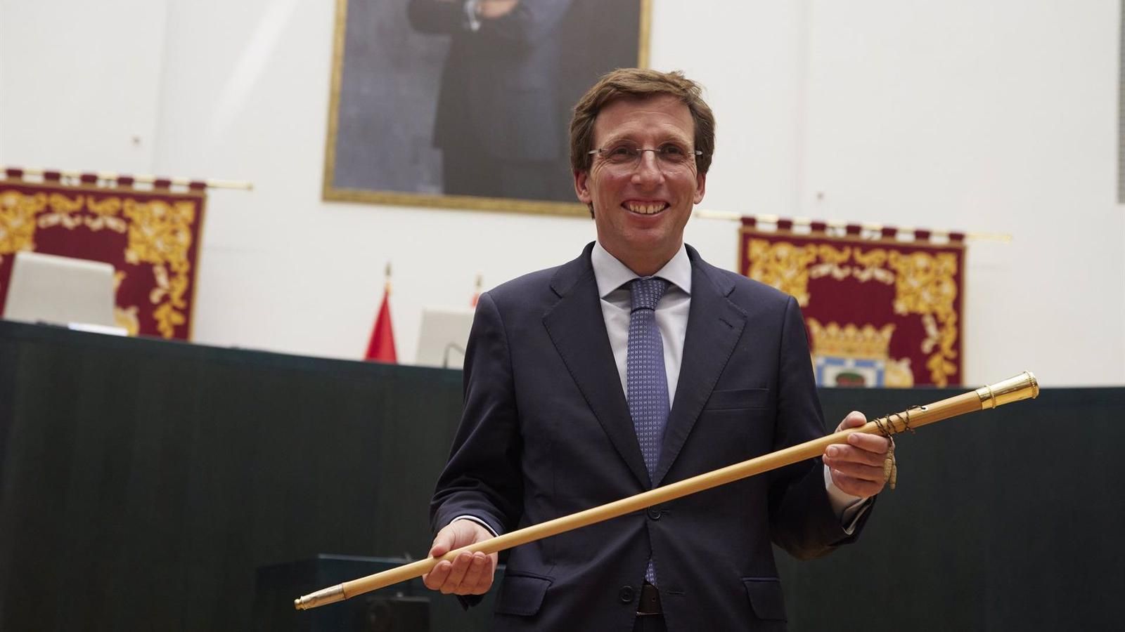 Almeida, el alcalde que triunfó en la pandemia y se salvó de la crisis del PP, repite mandato con mayoría absoluta