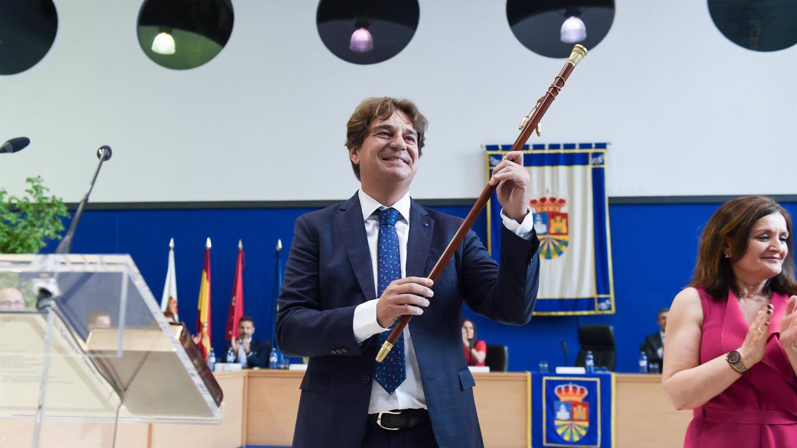 Ayala (PSOE) revalida la Alcaldía como el alcalde más votado en la historia de la Fuenlabrada