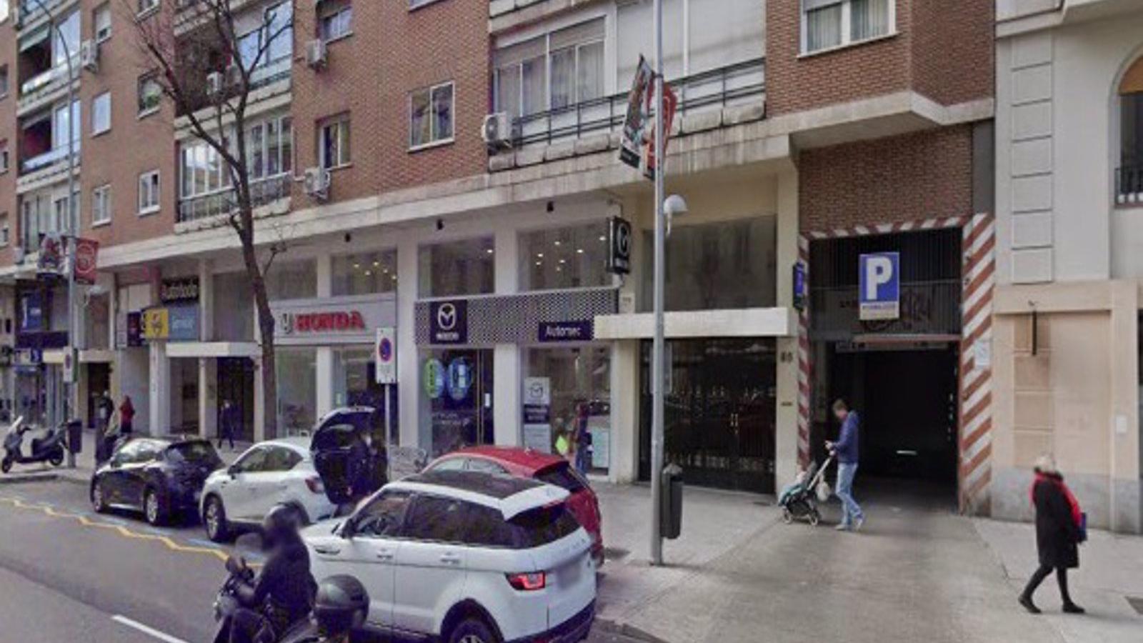 Detenido un hombre por dañar varios coches y quemar la oficina de un aparcamiento del barrio de Salamanca