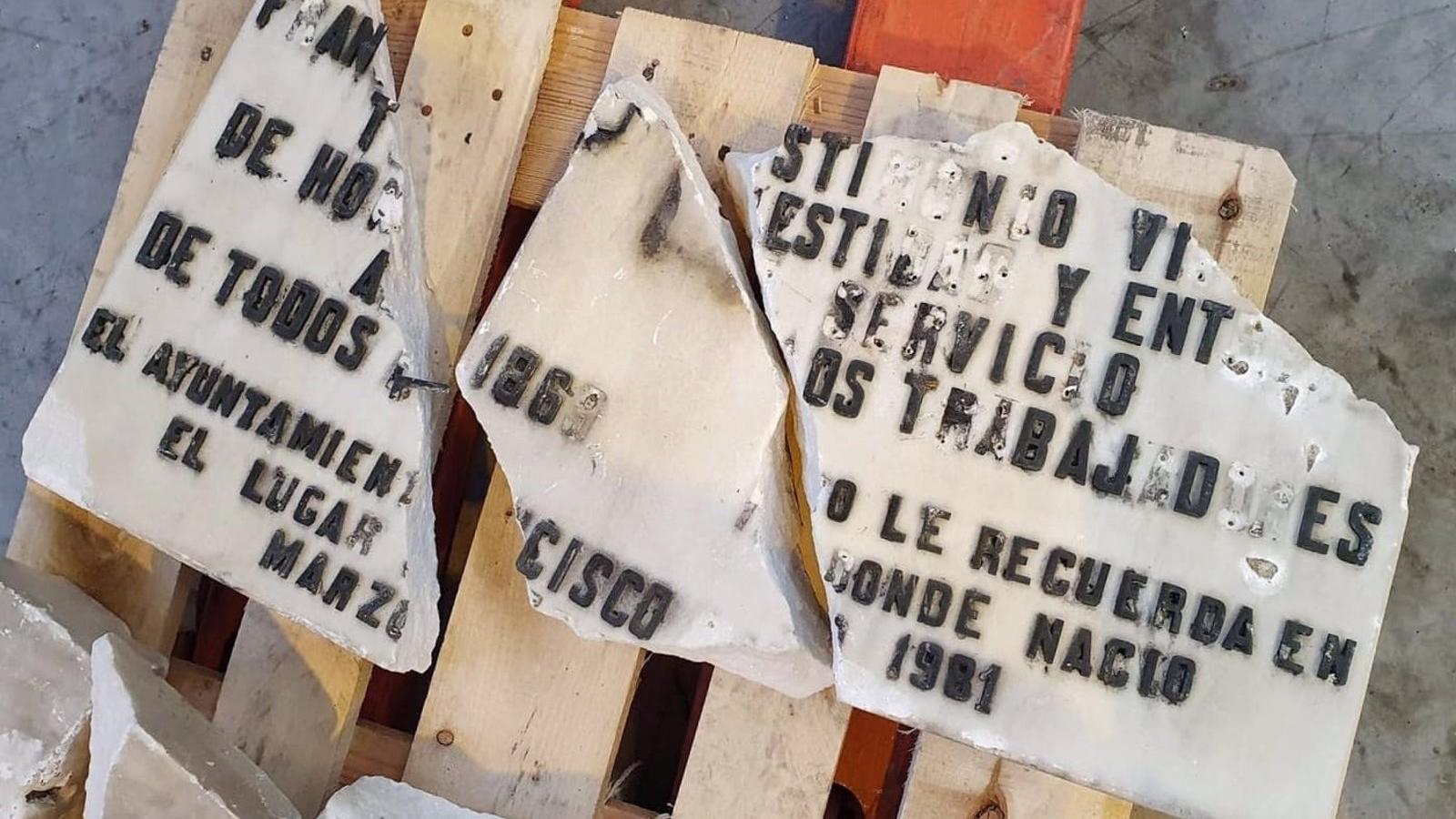 Vox estudia recurrir en casación el fallo sobre las placas de Largo Caballero e Indalecio Prieto