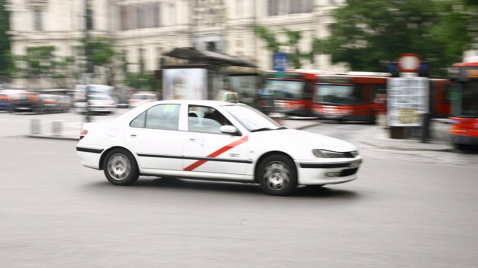 El sector del taxi aplaza la manifestación prevista en Madrid