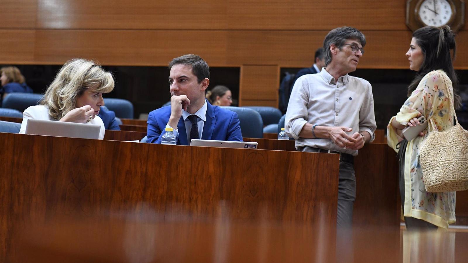 Lobato advierte que fiscalizará "milimétricamente" la mayoría absoluta del PP