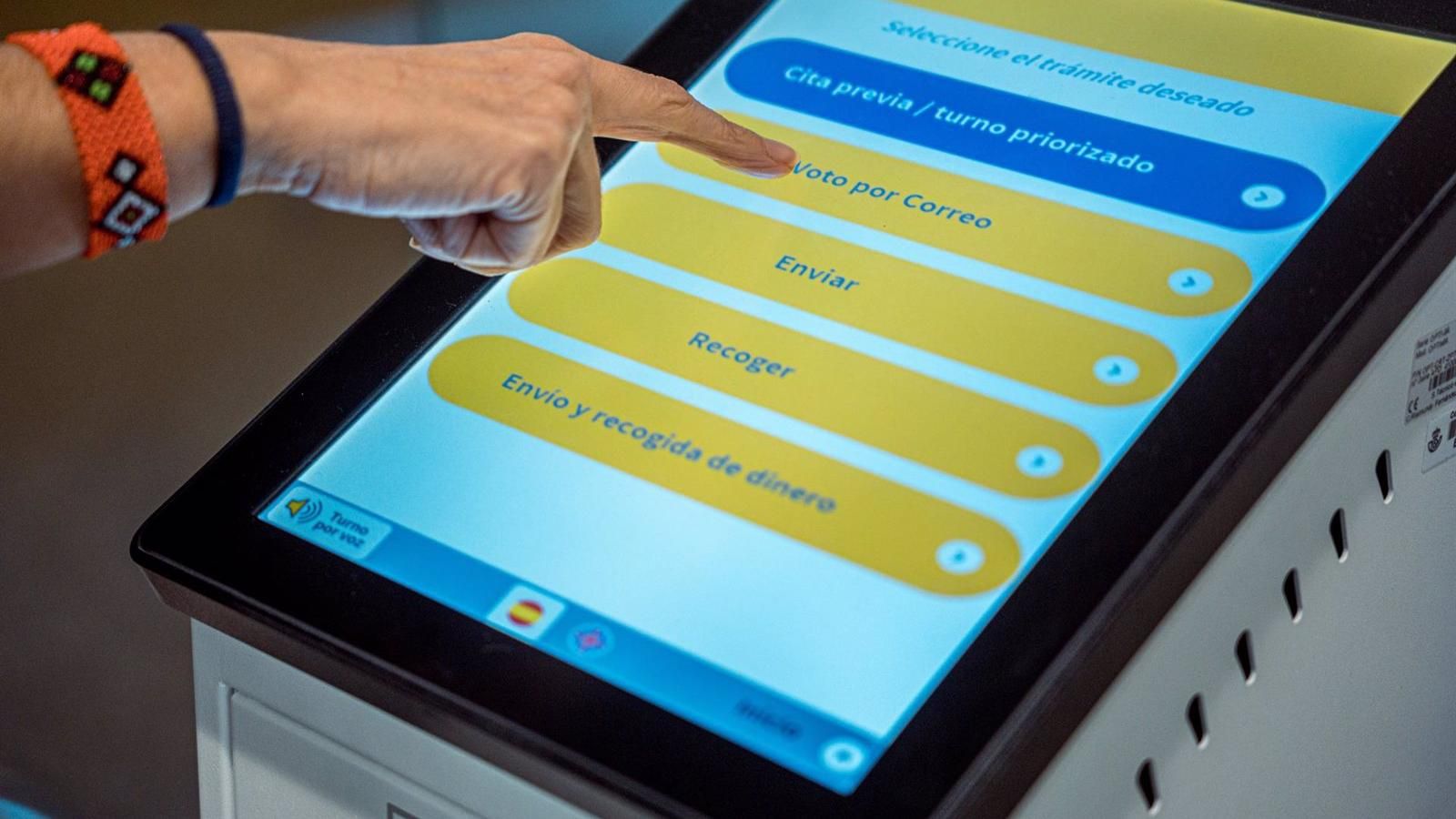 El PP de Madrid lanza una campaña sobre el voto por correo frente a la "intención de Sánchez" de que no se vaya a las urnas
