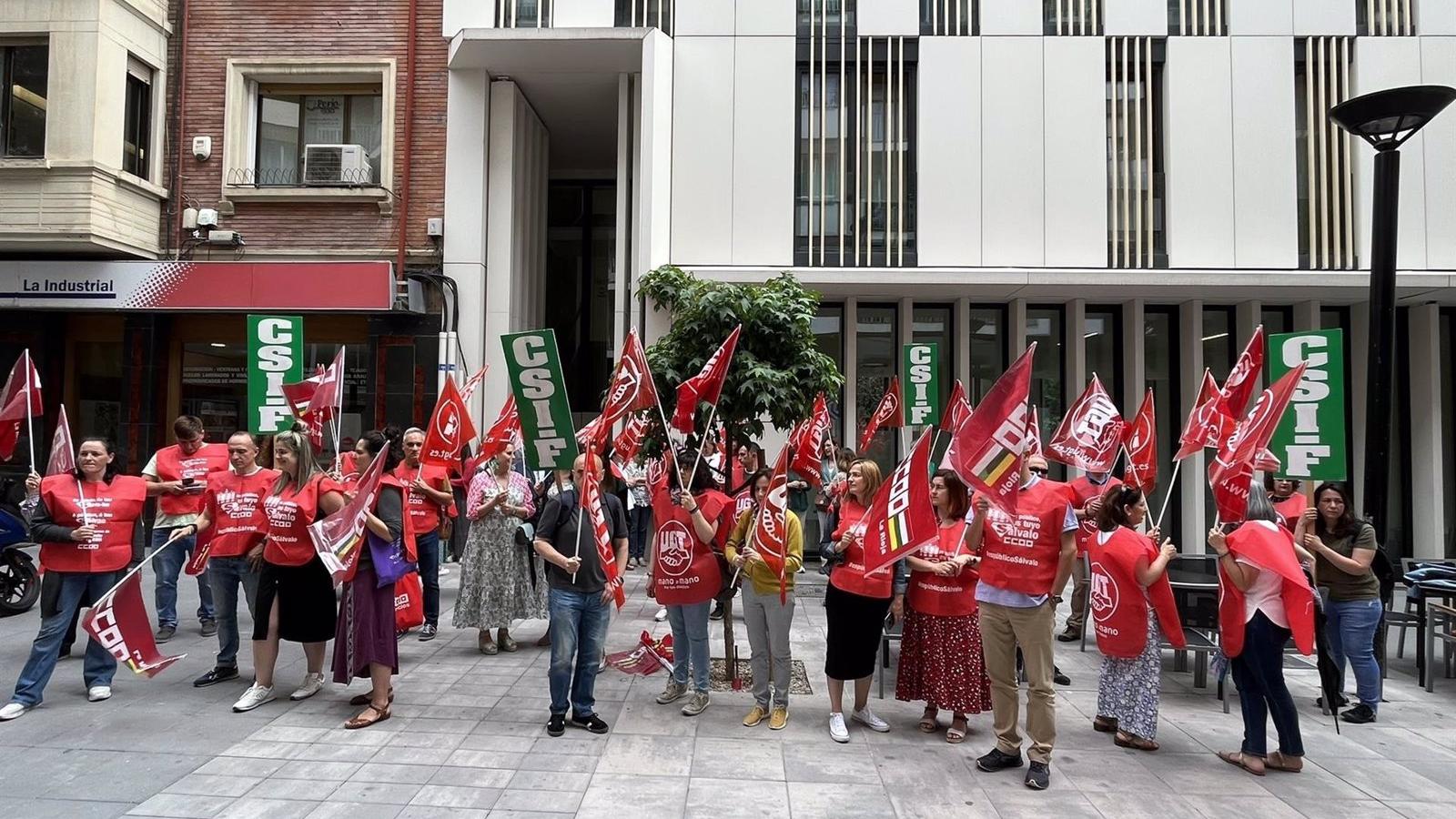 Los inspectores de Trabajo desconvocan la huelga y aplazan el conflicto hasta después de las elecciones