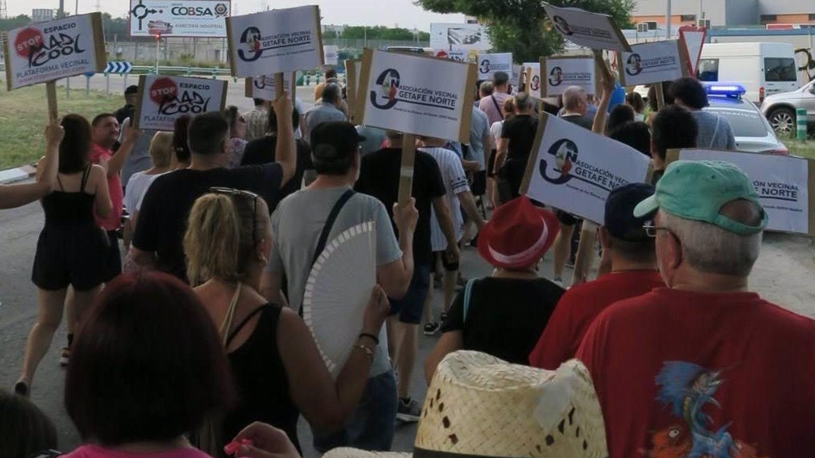 Unas 2.000 personas marchan en Getafe contra el Mad Cool