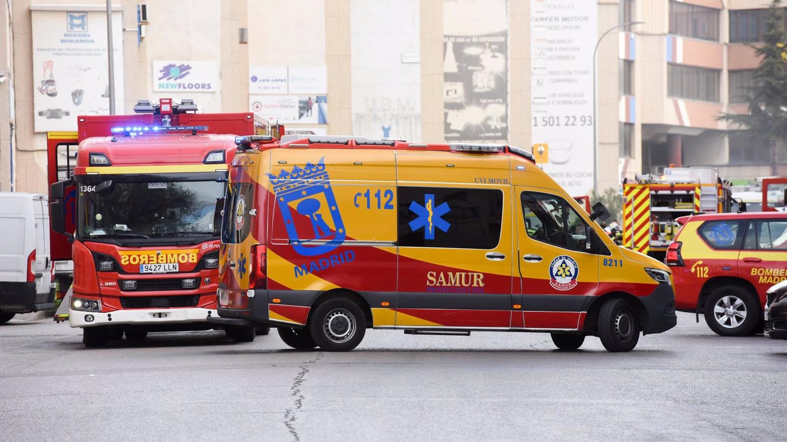 Fallece una mujer de 42 años en un incendio bajo un puente en el distrito de Retiro