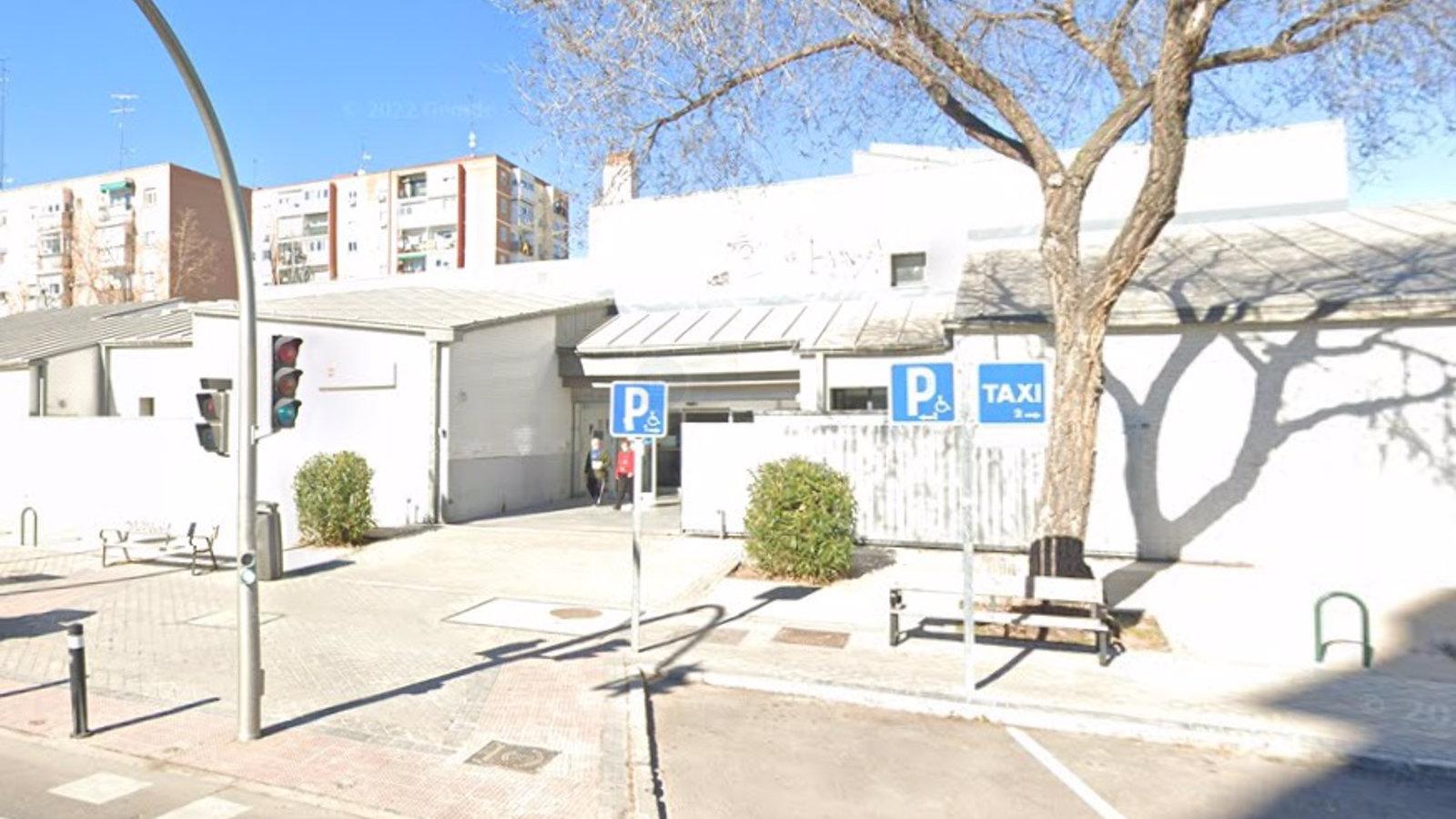Detenido un hombre que entró por la noche a un centro de salud en Latina y se comió todos los yogures y varios fármacos