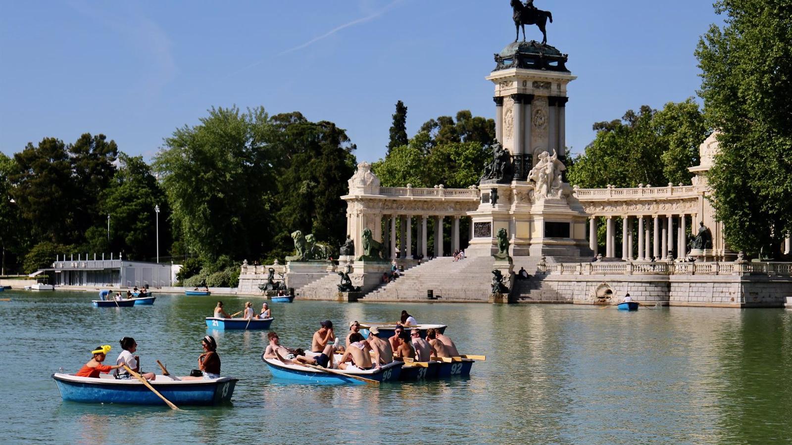 El Ayuntamiento de Madrid y la Aemet acuerdan actualizar la previsión de cierre de los parques a una hora