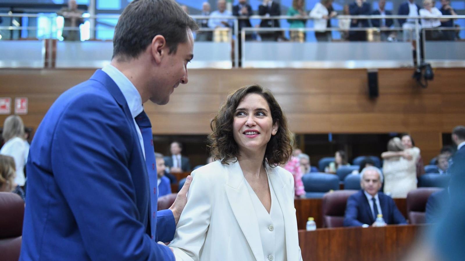 Lobato desea a Ayuso una "pronta recuperación" y le envía "apoyo y cariño" tras su aborto