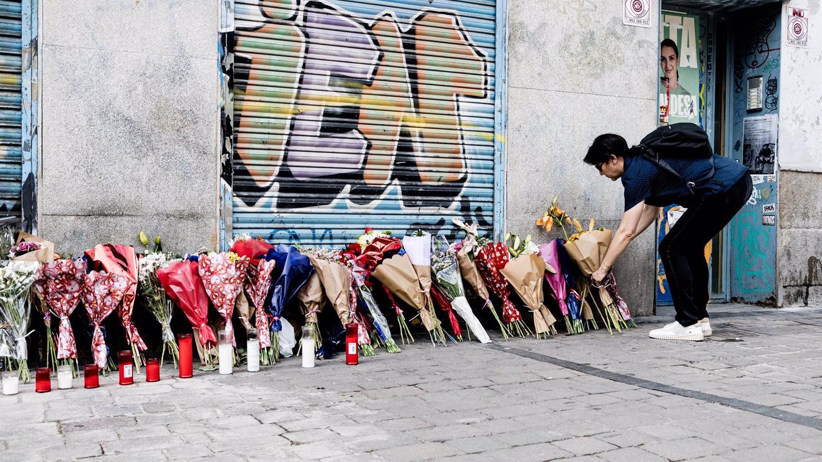 Sanz comprende la inquietud vecinal por la inseguridad en Lavapiés y se abre a aumentar el trabajo con la Delegación de Gobierno