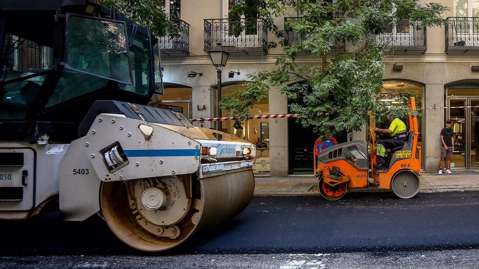 El Ayuntamiento de Madrid renovará el pavimento de 266 calles en los 21 distritos