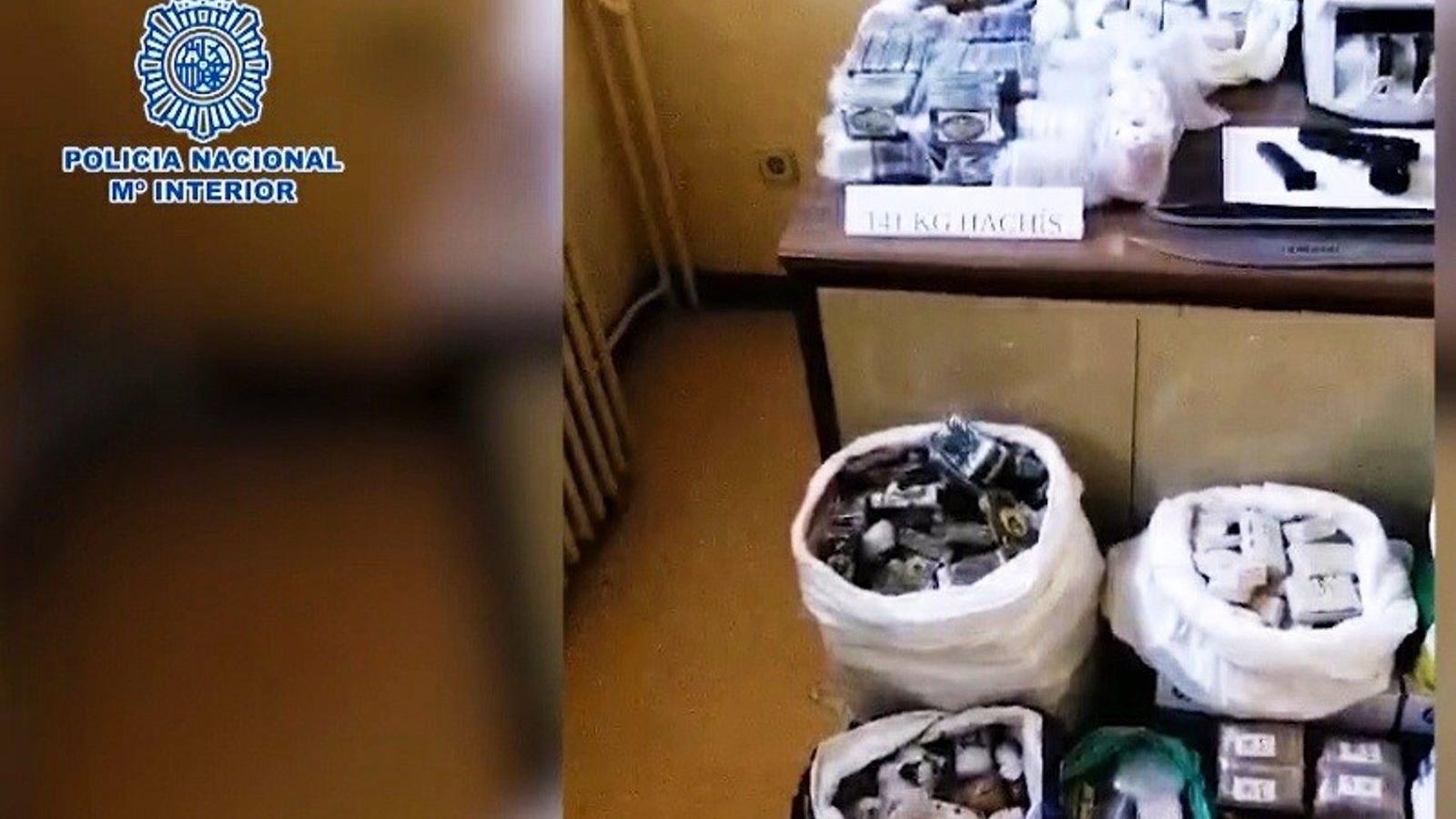 Dos detenidos y 140 kilos de hachís incautados al desmantelar un nuevo 'narcopiso' en San Blas