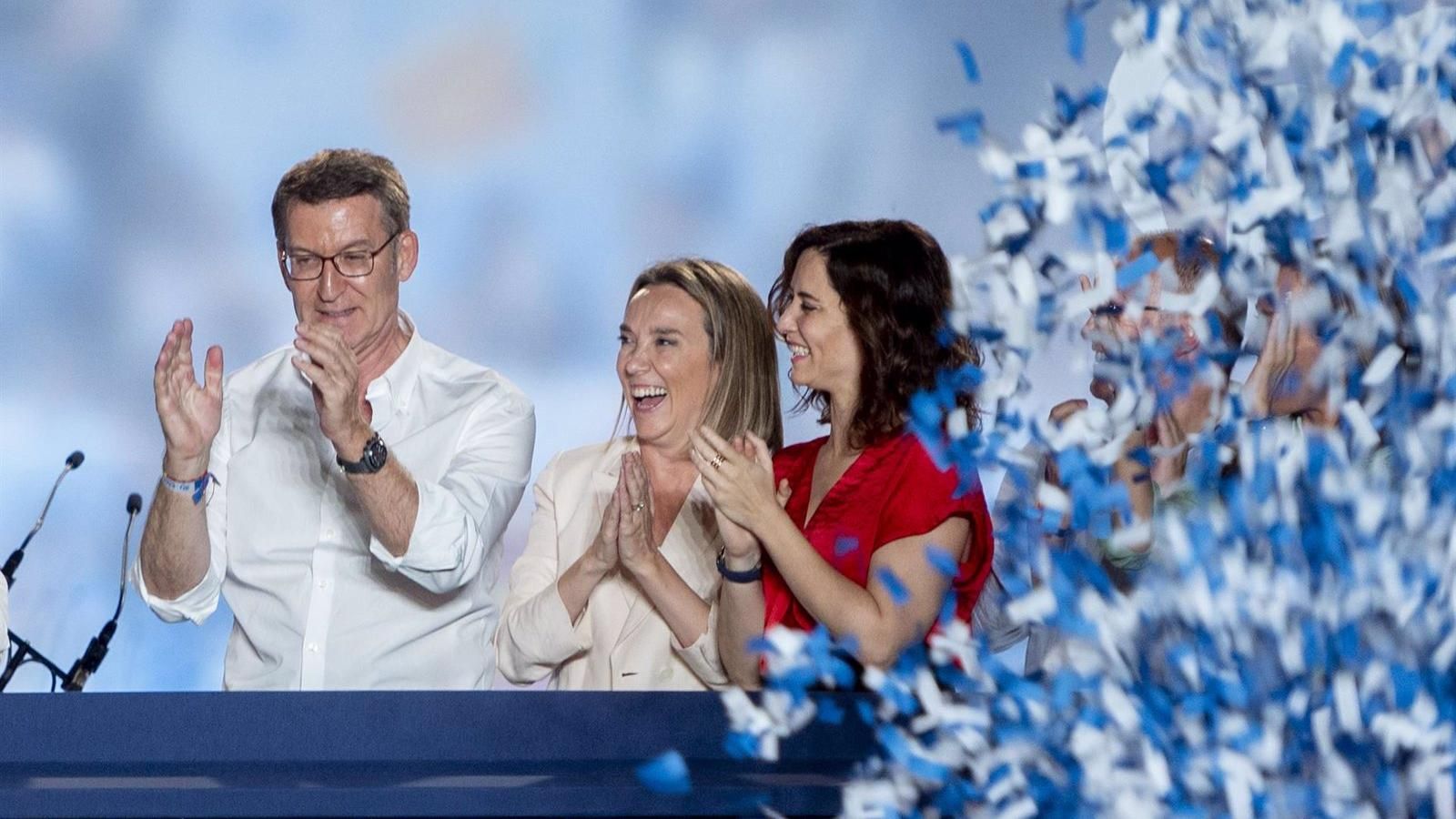 Díaz Ayuso dice que el liderazgo de Feijóo no está en juego y pide "no tirar la toalla"