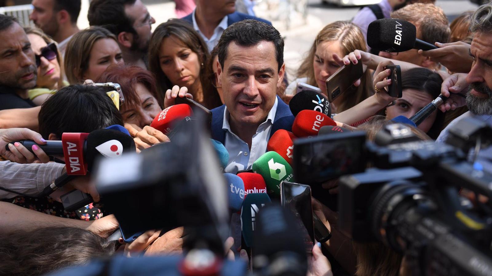 Los 'barones' del PP cierran filas con Feijóo y apoyan ir a investidura aunque sea fallida para no hacer como Arrimadas