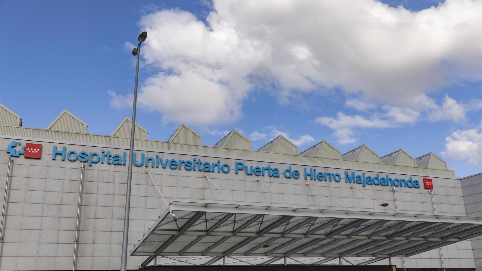 El Hospital Puerta de Hierro impulsa su Escuela de Cuidadores en Geriatría para fomentar el autocuidado