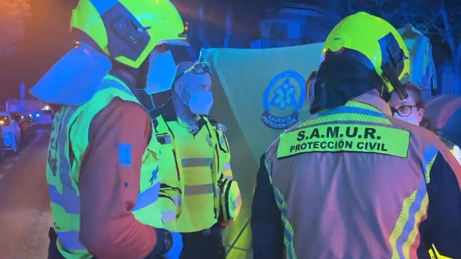 Cuatro heridos leves tras el incendio de una vivienda en Puente de Vallecas
