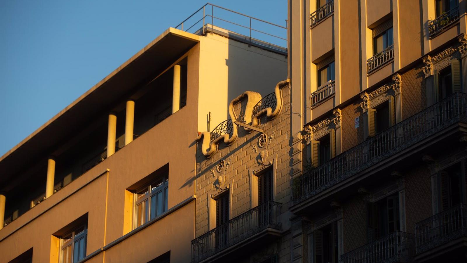La compraventa de viviendas en la región sigue en caída en junio y baja un 8,2%, con 6.782 operaciones