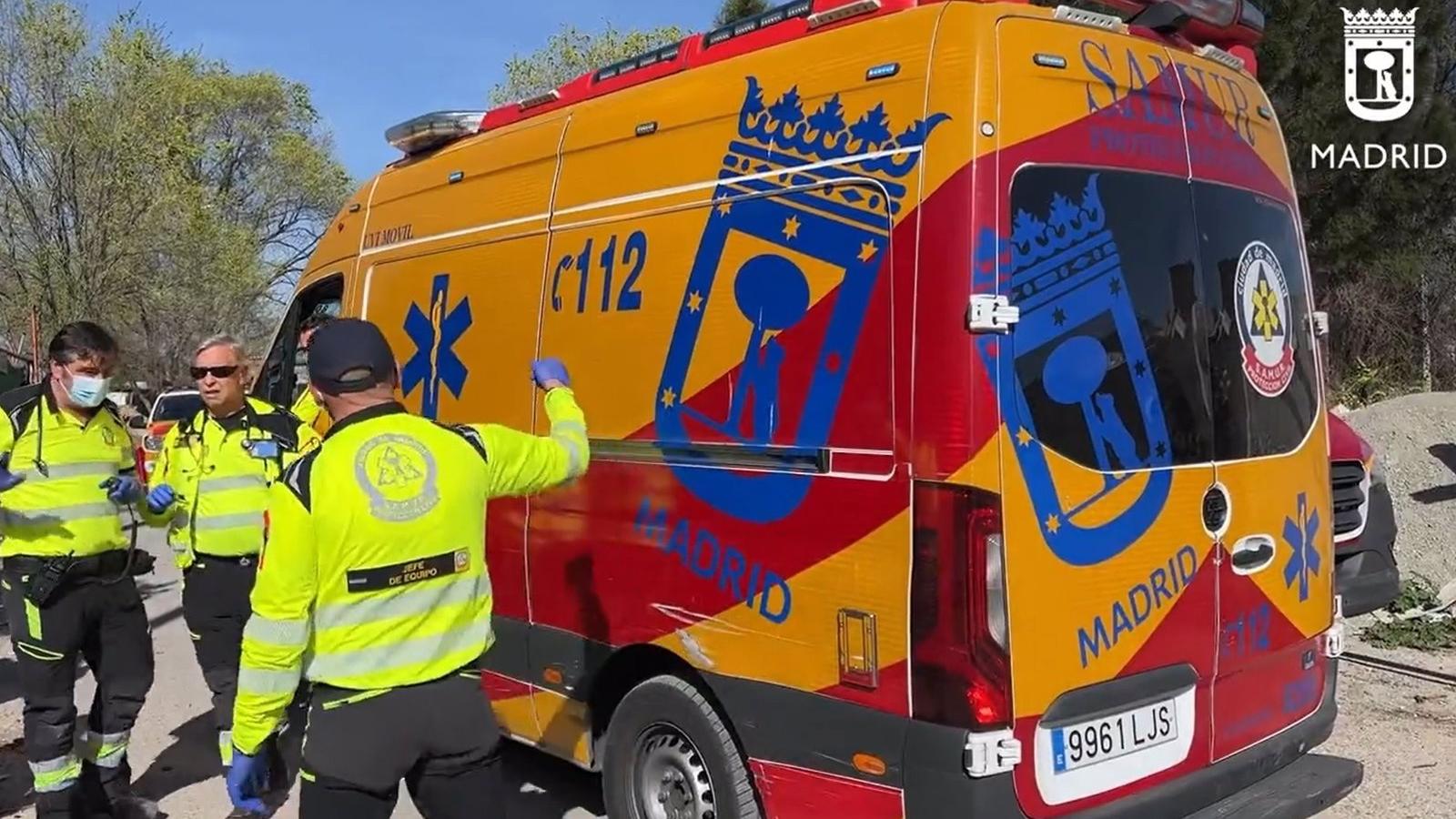 Grave un hombre de 33 años al recibir múltiples puñaladas en una pelea por motivos sentimentales en Usera