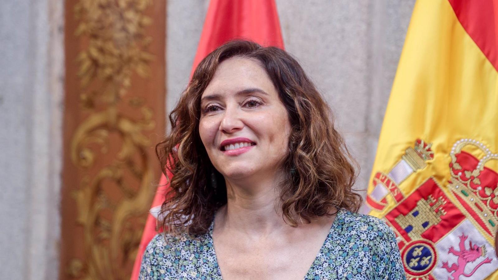 Díaz Ayuso reprocha a Sánchez que "negocie la soberanía de todos los españoles" y cree que lo tiene "todo cerrado"