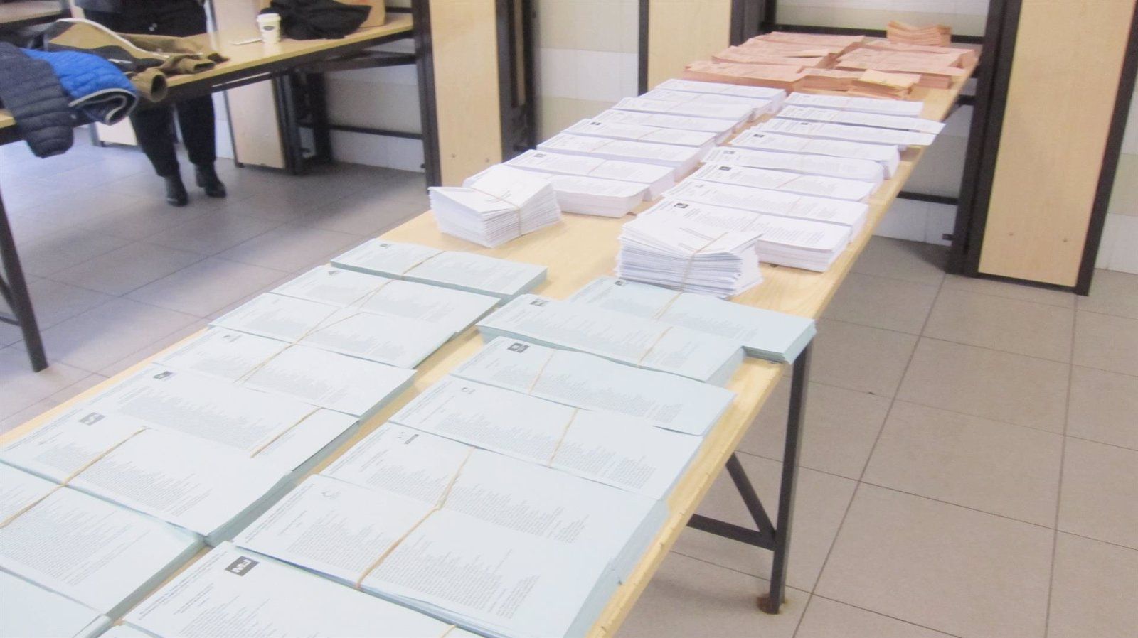 El Rey se enfrenta a una ronda de consultas inédita con dos aspirantes a ser candidatos a la investidura