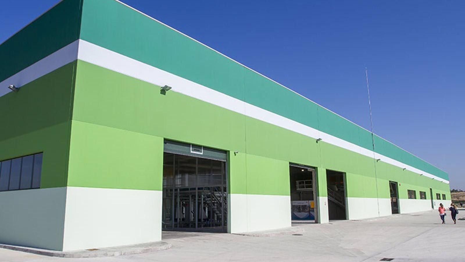 El Canal de Isabel II instalará placas fotovoltaicas en la depuradora de Valenoso en Boadilla