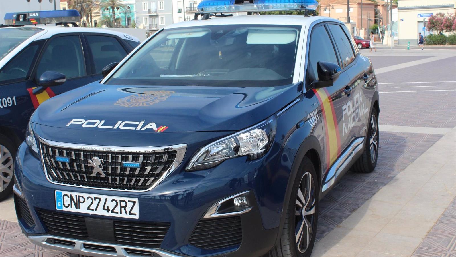 Dos detenidos y tres agentes heridos al intentar detener a un maltratador en San Blas