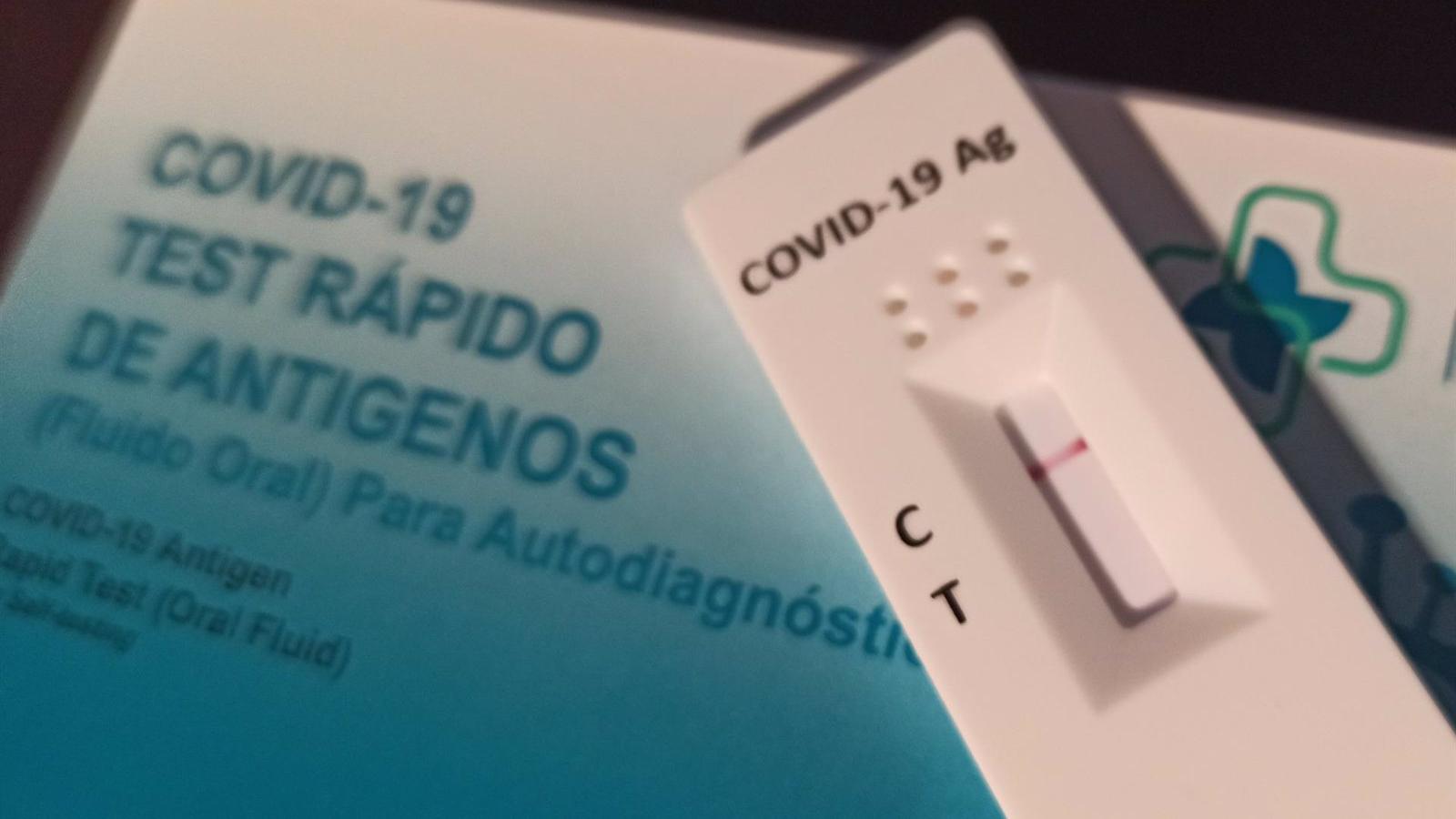 La Consejería de Sanidad pide "tranquilidad" ante la variante Eris del Covid