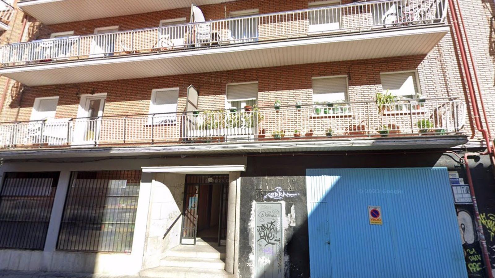 Detenidos un hombre por apuñalar a un amigo y su novia por morder a un policía en Latina