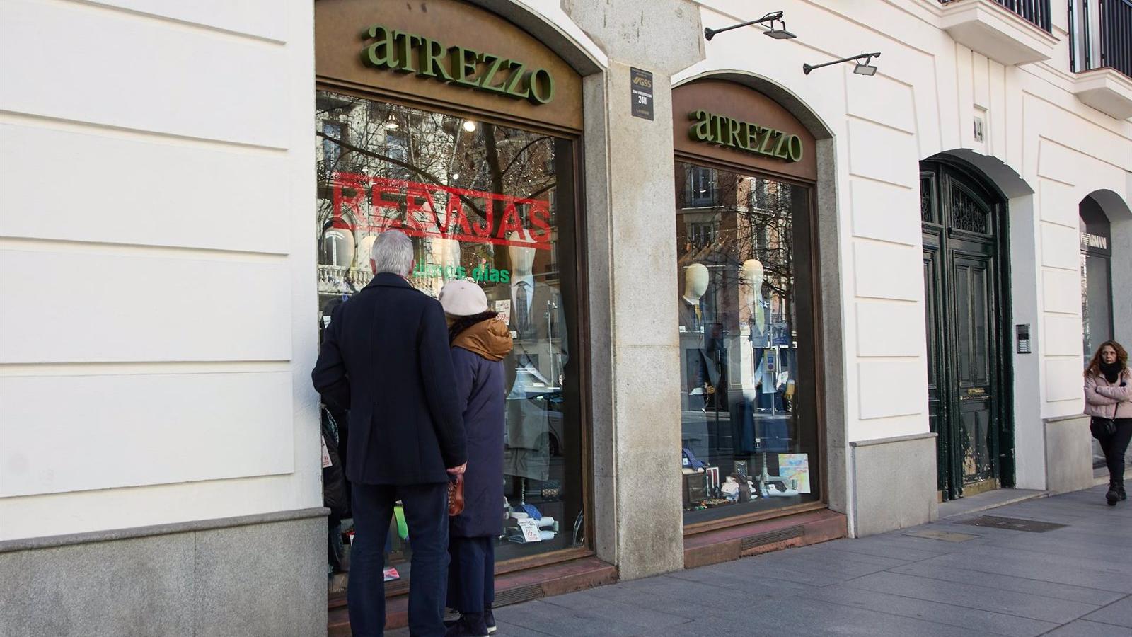 La región lidera las ventas del comercio minorista en julio, con un 12%