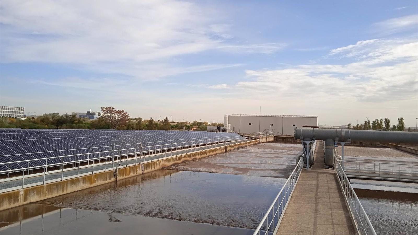 El Canal adjudica a varias empresas la colocación de placas solares en sus plantas, con 33,6 millones de presupuesto
