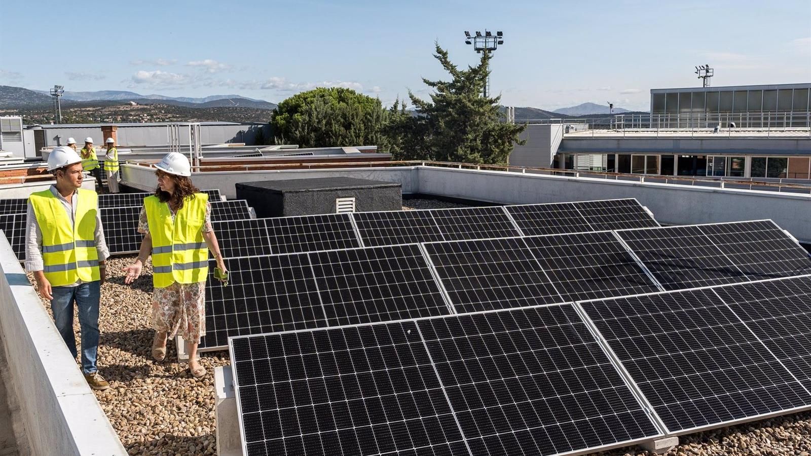 Finaliza la instalación de paneles solares en los once colegios públicos de Las Rozas