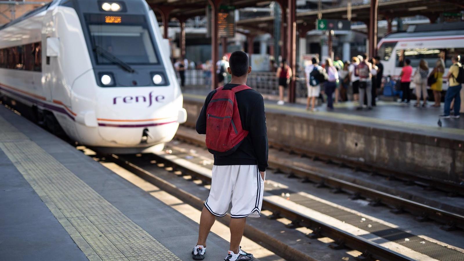 Una avería de Adif en Chamartín causa retrasos de una hora en trenes hacia otras partes de España