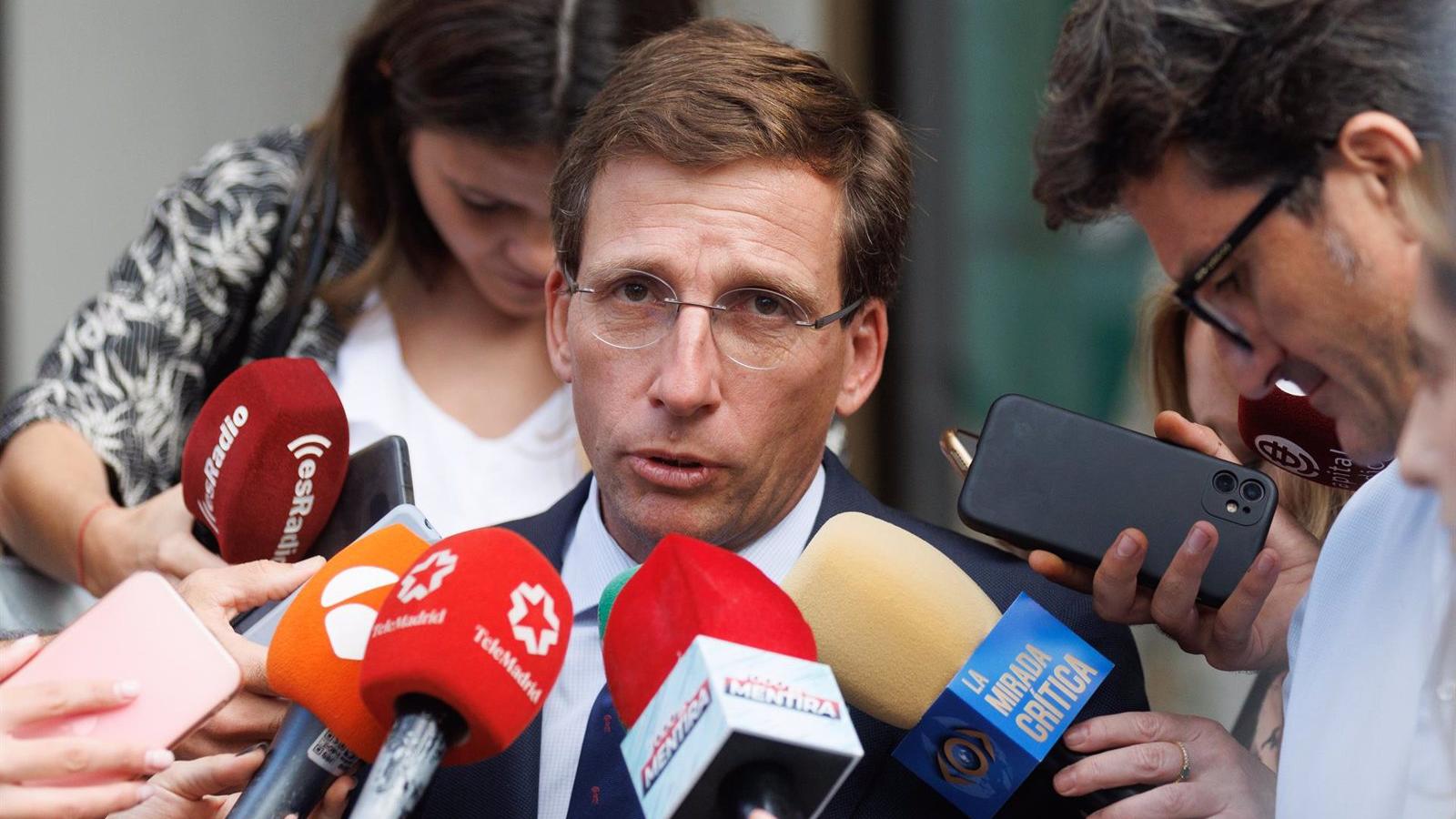 Martínez-Almeida dice que la ministra Isabel Rodríguez no puede seguir en su cargo tras llamar "golpista" a Aznar