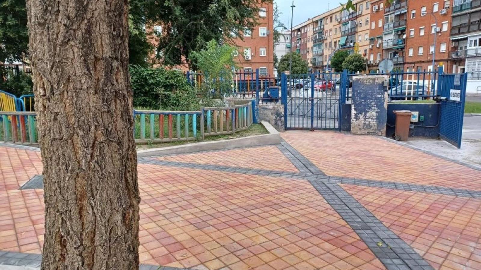 Leganés ejecuta mejoras en accesos y solado de tres centros educativos en un mes