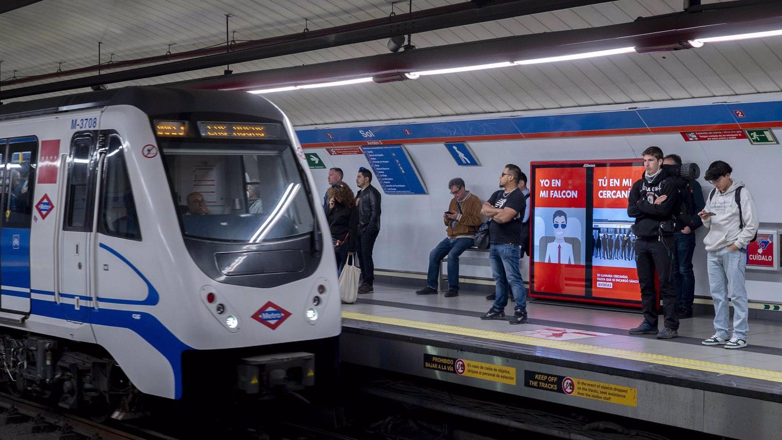 La Comisión de Presupuestos de la Asamblea da el primer paso para elevar la deuda de Metro hasta los 1.300 millones