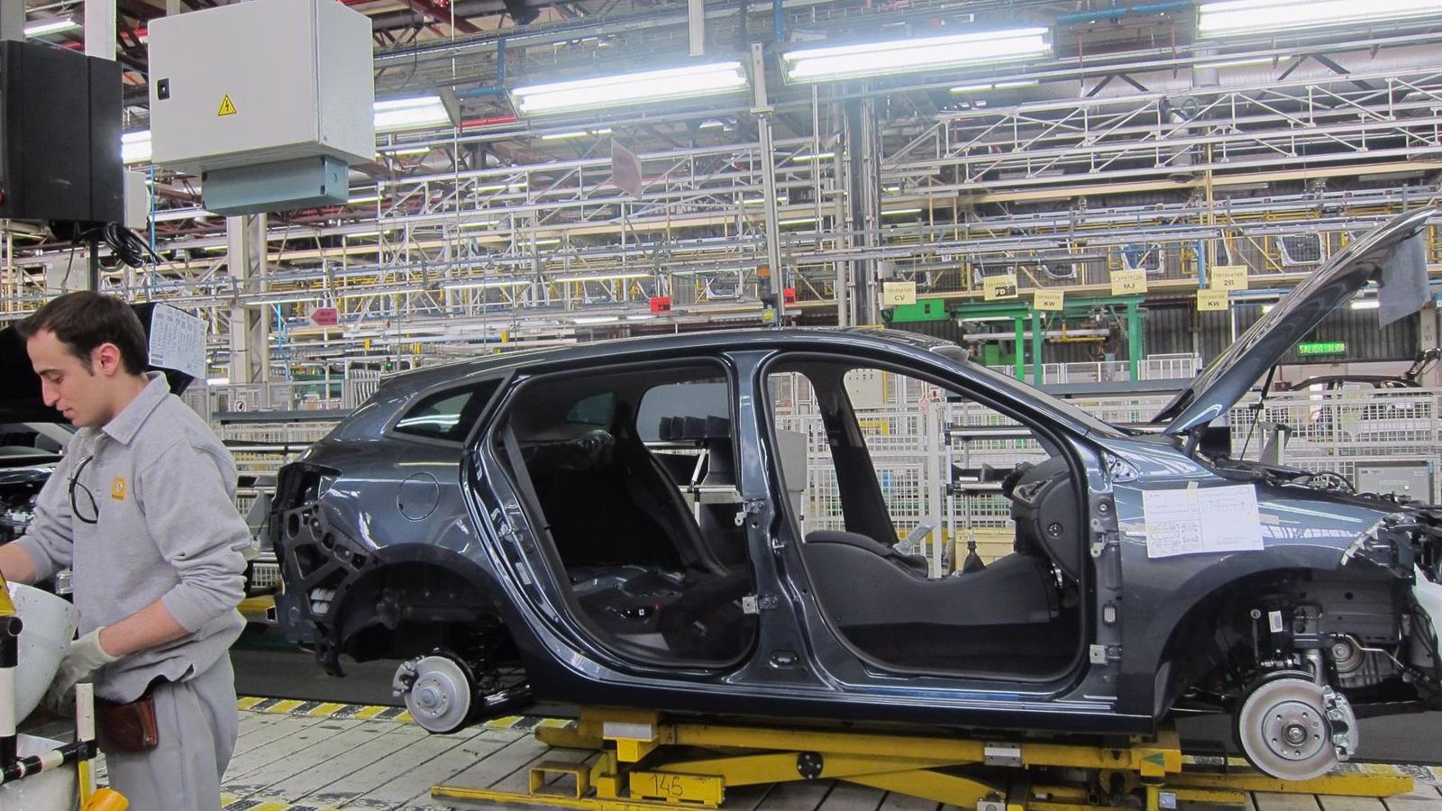Las ventas del sector industrial experimentan una bajada del 6,5% en julio en la región