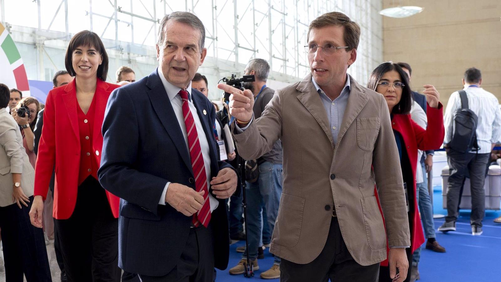 Martínez-Almeida apremia al Gobierno para abordar el modelo de la financiación local