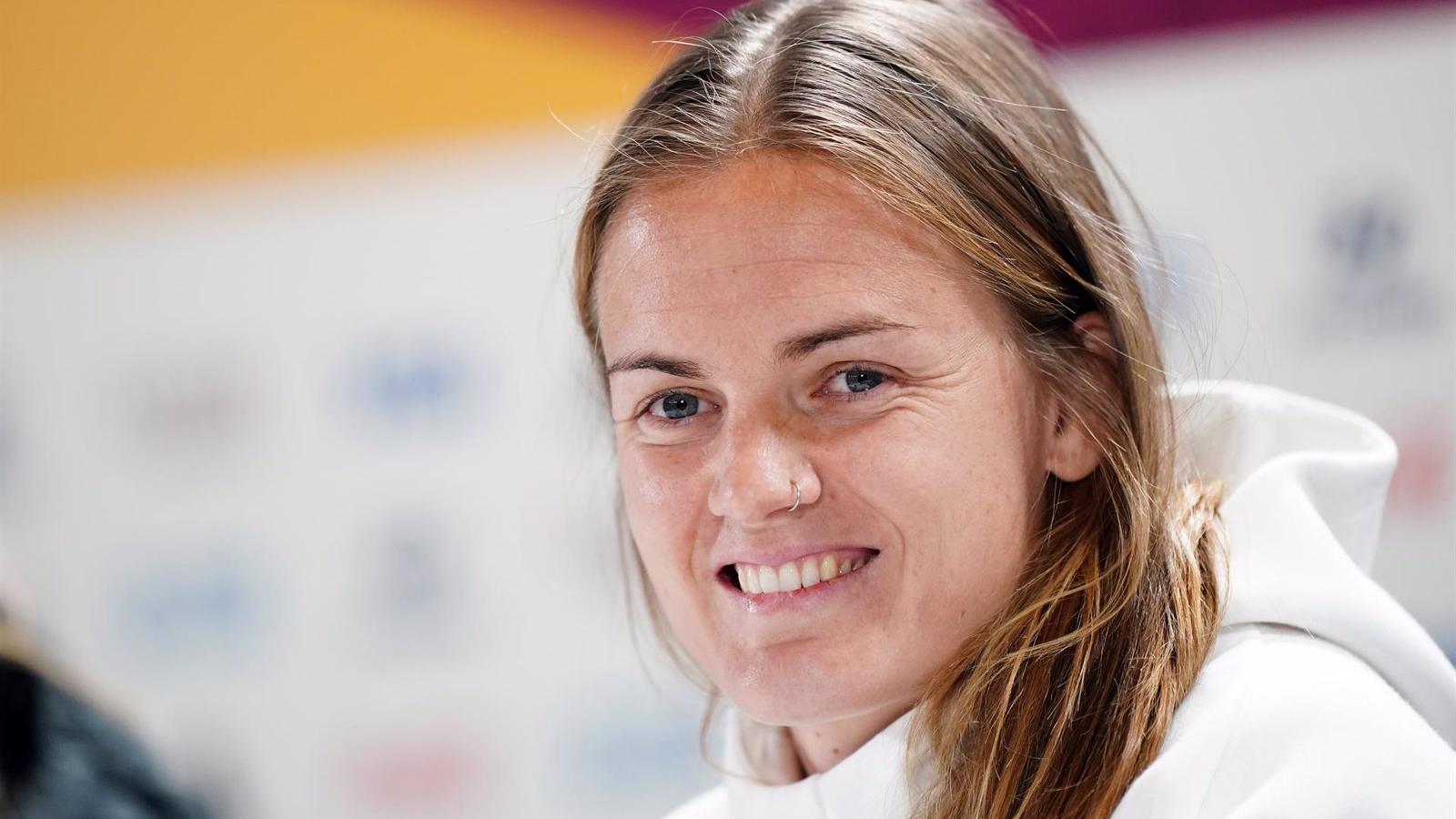 Irene Paredes: "Muchos de los problemas vienen porque se nos ha tratado muchas veces como a niñas"