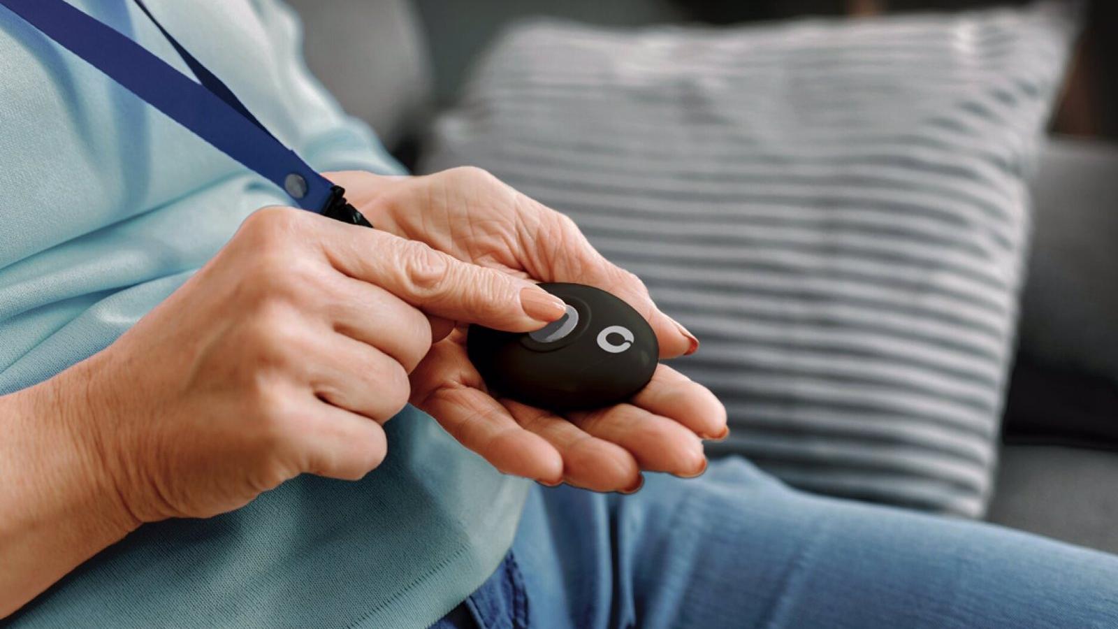 La Comunidad de Madrid estrenará a comienzos de 2024 la teleasistencia avanzada en los domicilios de personas dependientes