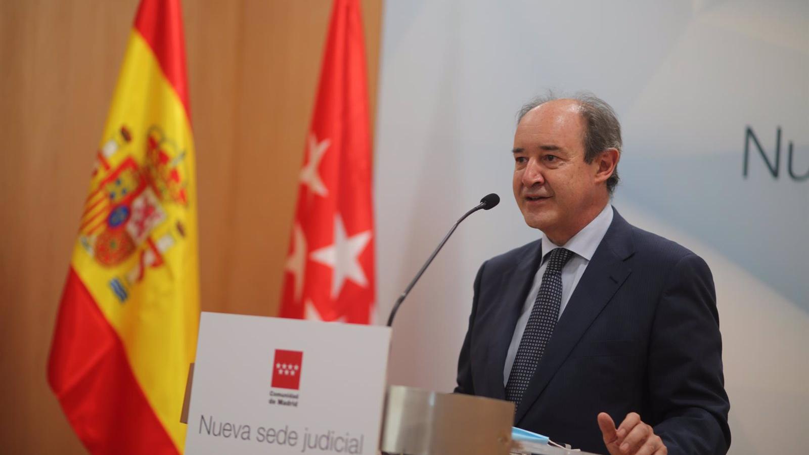 El presidente del TSJM reafirma el compromiso de los magistrados con la Constitución y pide respeto al Poder Judicial