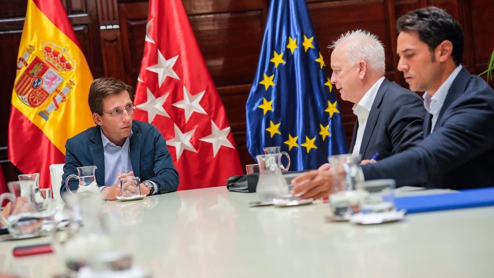 Ryanair elige Madrid para su nuevo centro de formación de pilotos y TCP, en el que invertirá 100 millones