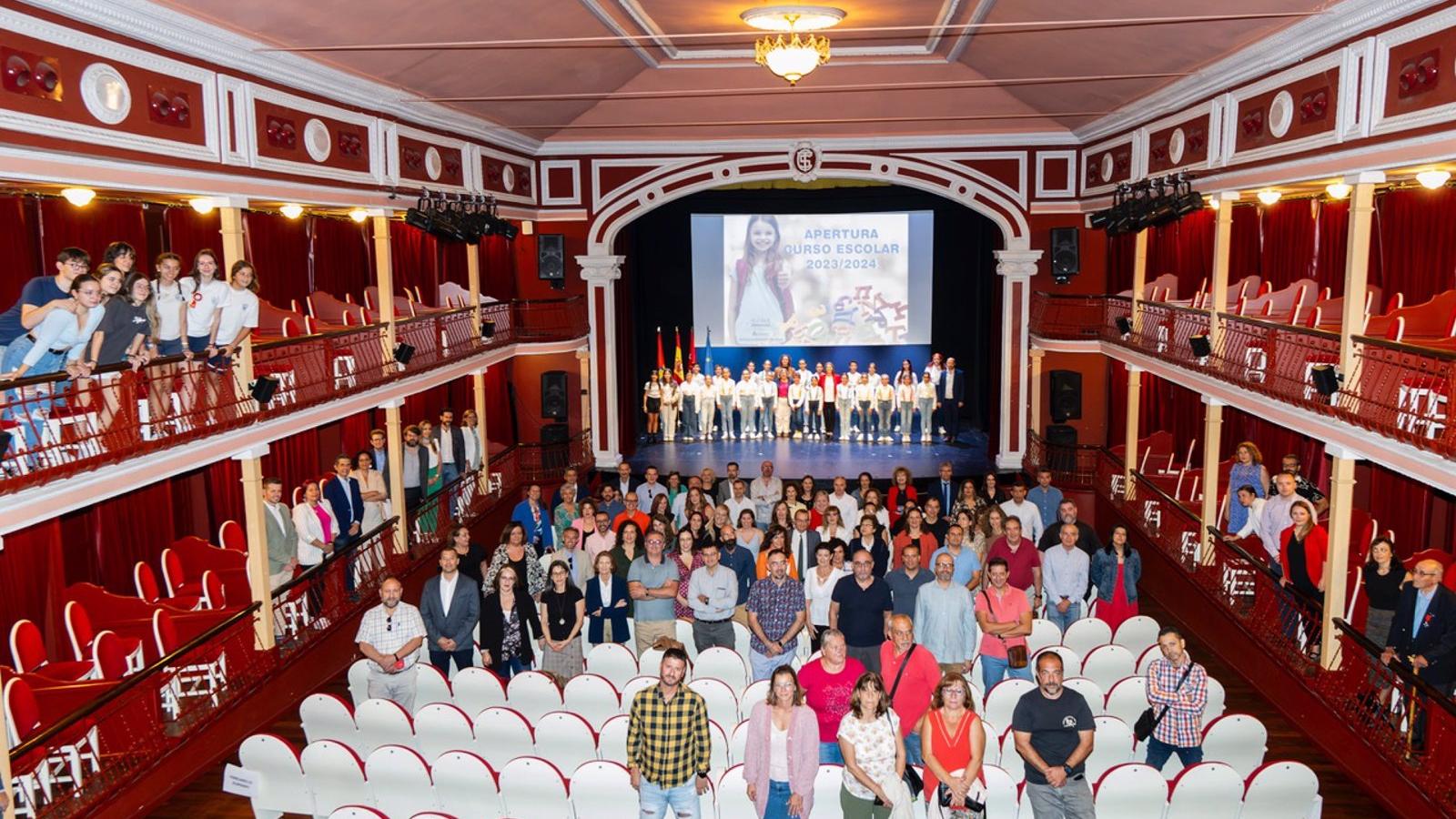 Alcalá inaugura de forma oficial el curso escolar con un acto en el Teatro Cervantes